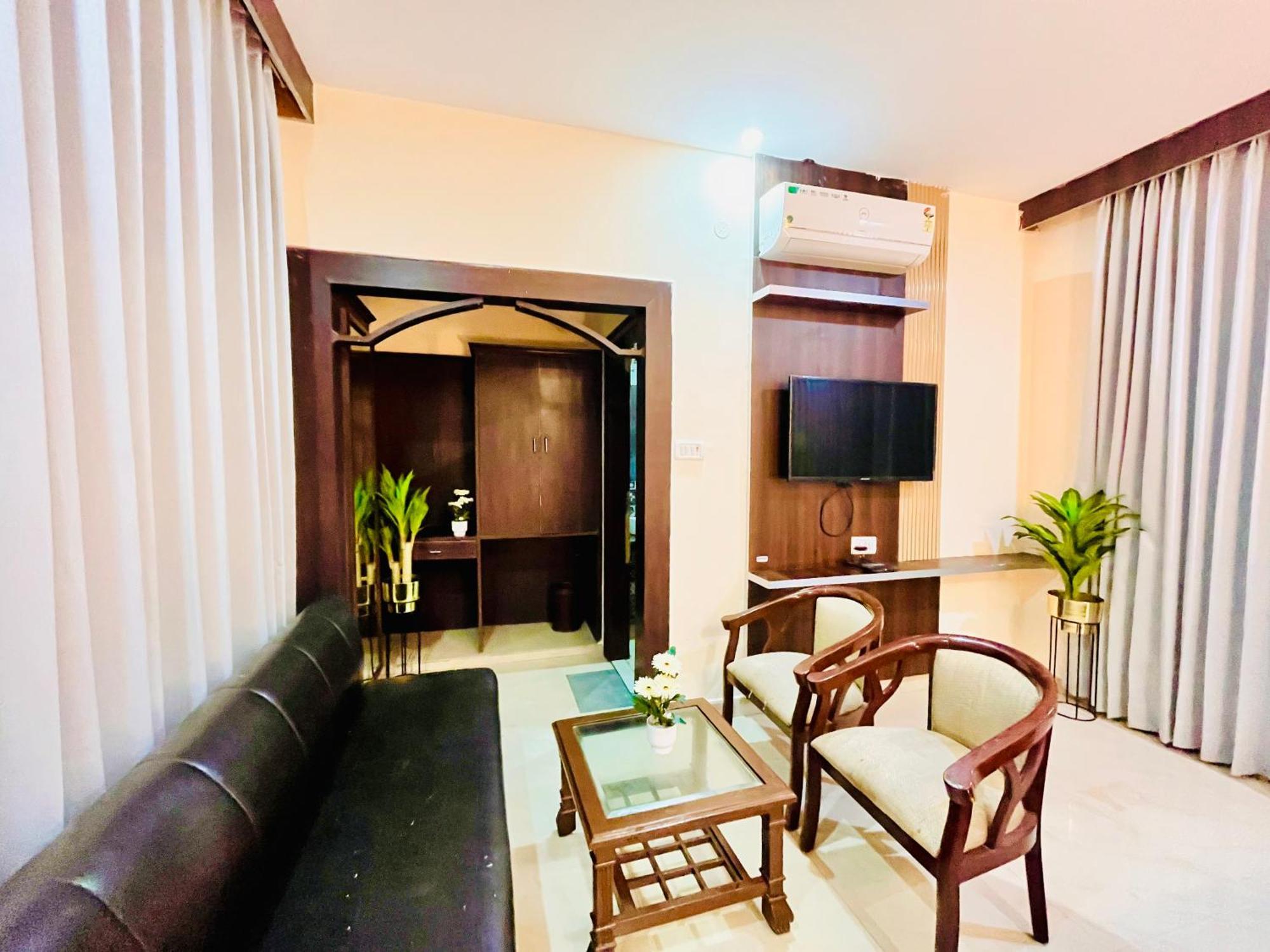 The Ramawati - A Four Star Luxury Hotel Near Ganga Ghat Haridwar Exterior photo