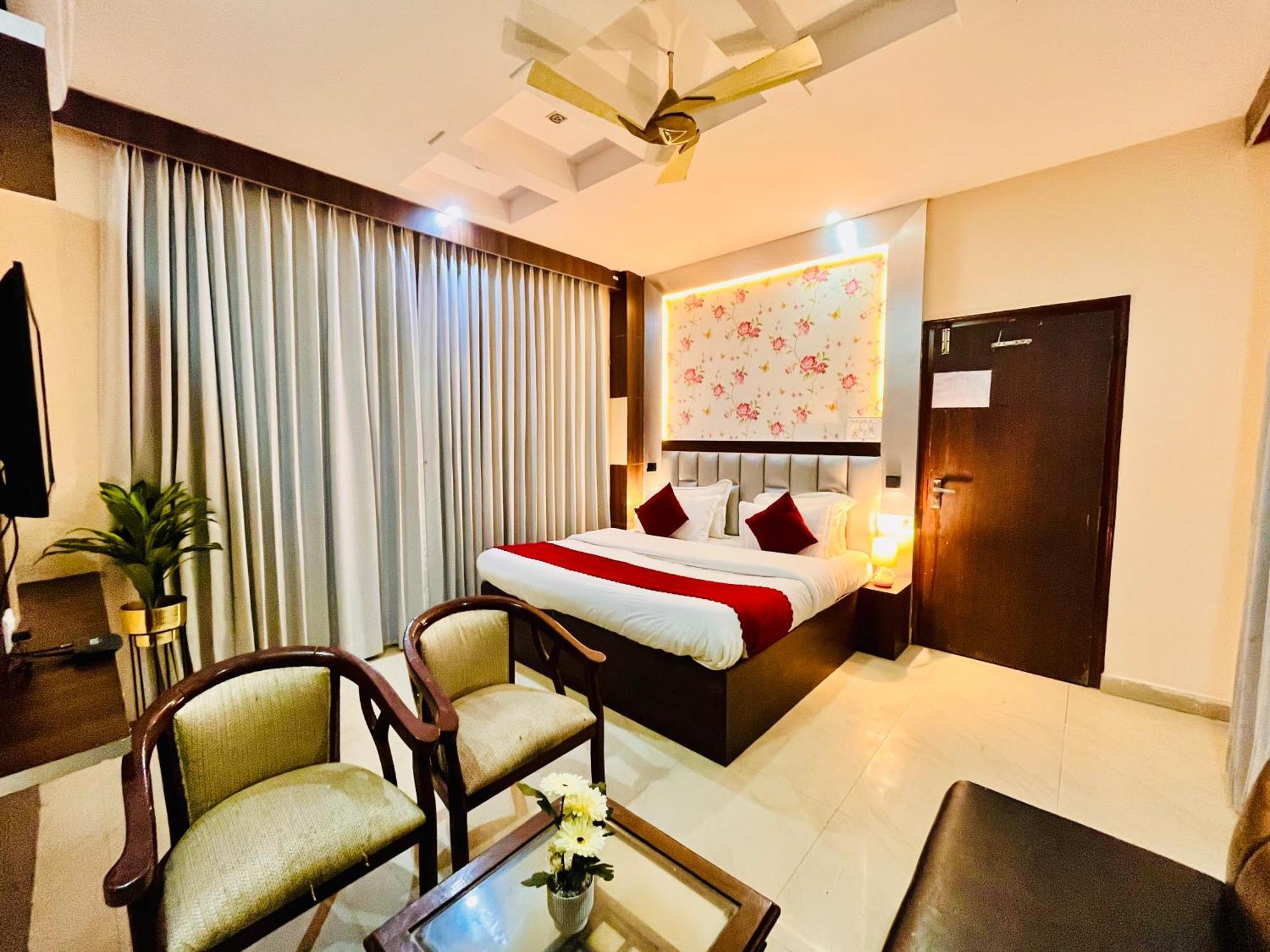 The Ramawati - A Four Star Luxury Hotel Near Ganga Ghat Haridwar Exterior photo